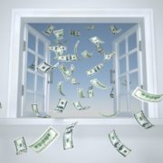 Как производители экономят на окнах?